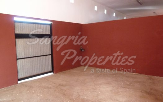 Rustic Land in San Miguel de Salinas with horse stables and business potential