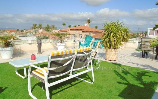 El Chaparral Detached Villa with pool