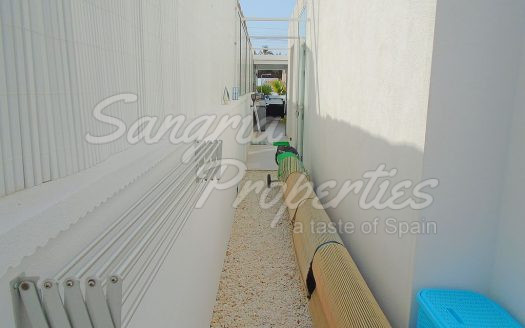 El Chaparral Detached Villa with pool