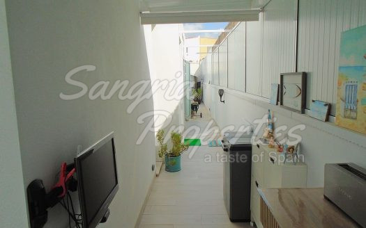 El Chaparral Detached Villa with pool