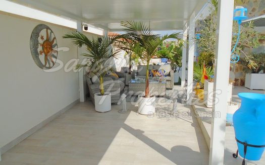 El Chaparral Detached Villa with pool
