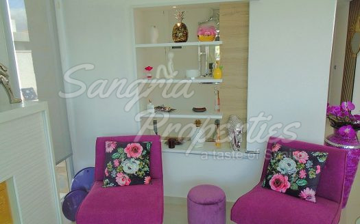 El Chaparral Detached Villa with pool