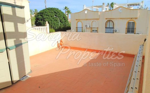 La Florida Bungalow with 2 Bedrooms, 1 Bathroom, Garden and Solarium