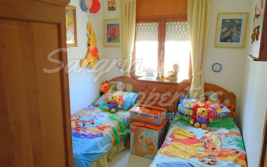 La Florida Bungalow with 2 Bedrooms, 1 Bathroom, Garden and Solarium