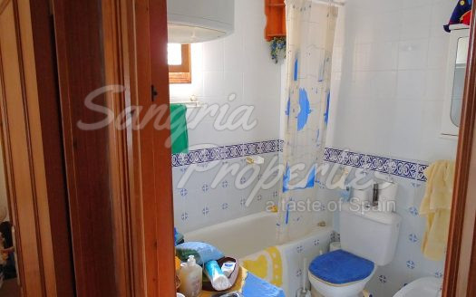 La Florida Bungalow with 2 Bedrooms, 1 Bathroom, Garden and Solarium