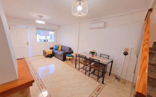 Las Chismosas Terrace House with 3 Bedrooms 2.5 Bathrooms