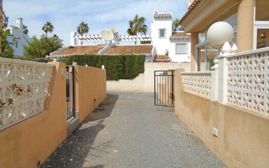 Villamartin Detached 3 Bedroom 2 Bathroom Townhouse