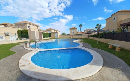 Los Altos Quad 3 Bedroom 2 Bathroom