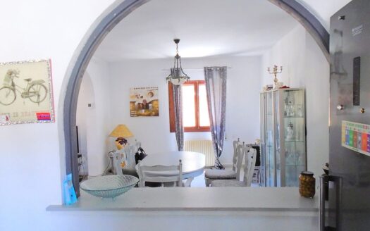 Detached Villa in Las Filipinas