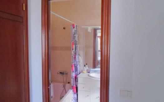 Detached Villa in Las Filipinas