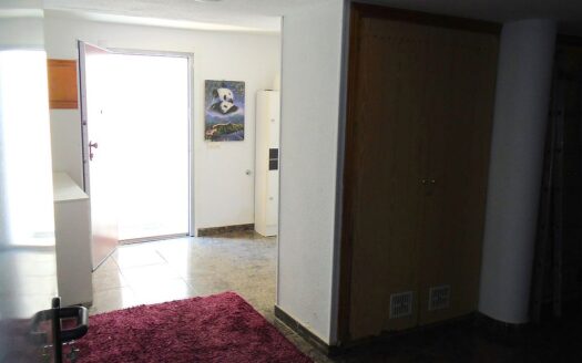 Detached Villa in Las Filipinas