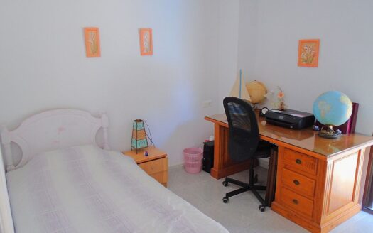 Detached Villa in Las Filipinas