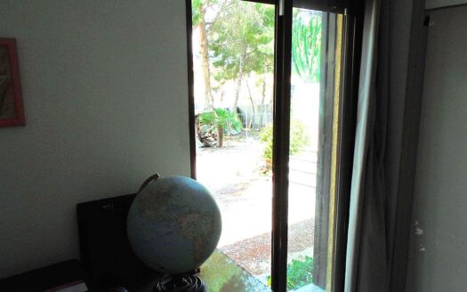 Detached Villa in Las Filipinas