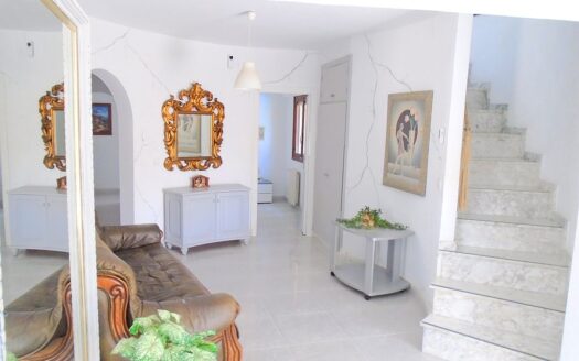Detached Villa in Las Filipinas