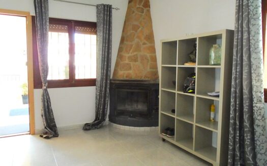 Detached Villa in Las Filipinas