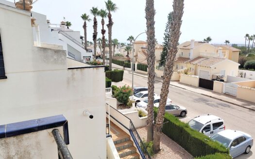 Villamartin Townhouse with 3 Bedrooms 2 Bathrooms