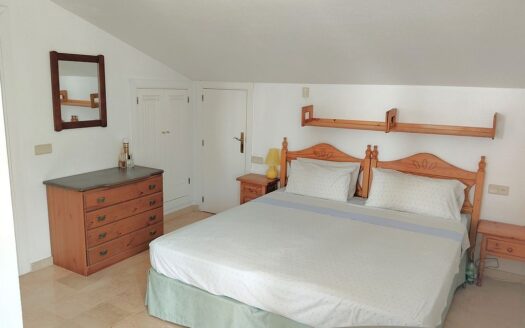 Villamartin Townhouse with 3 Bedrooms 2 Bathrooms