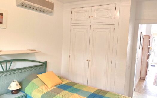 Villamartin Townhouse with 3 Bedrooms 2 Bathrooms