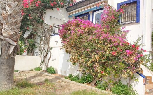Villamartin Townhouse with 3 Bedrooms 2 Bathrooms