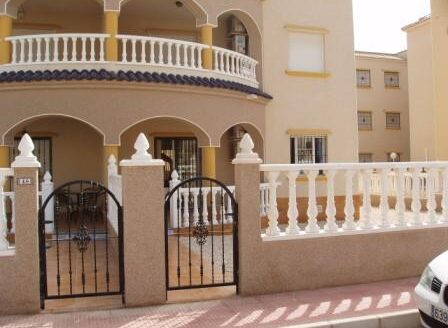 Lomas de Cabo Roig Ground Floor Apartment 2 Bed. 1 Bath.