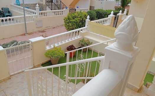 Ground Floor Apartment in La Florida close to bars and restaurants