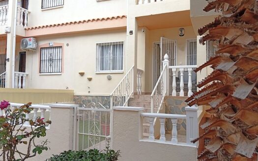 Ground Floor Apartment in La Florida close to bars and restaurants