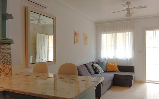 Ground Floor Apartment in La Florida close to bars and restaurants