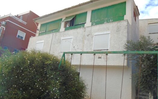 Large House and Bar with huge potential in San Miguel de Salinas