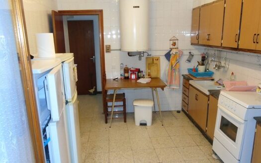 Large House and Bar with huge potential in San Miguel de Salinas