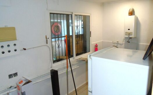 Large House and Bar with huge potential in San Miguel de Salinas