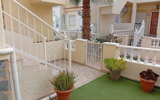 Ground Floor Apartment in La Florida close to bars and restaurants