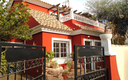 Large Villamartin Townhouse in Pau26 in great condition 3 Bedrooms 2.5 Bathrooms