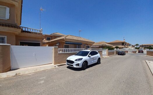 FOR RENT Los Altos Detached Bungalow 2 Bed 1 Bath