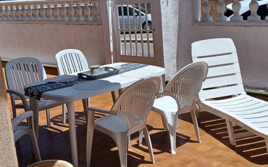 FOR RENT Los Altos Detached Bungalow 2 Bed 1 Bath