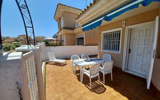 FOR RENT Los Altos Detached Bungalow 2 Bed 1 Bath