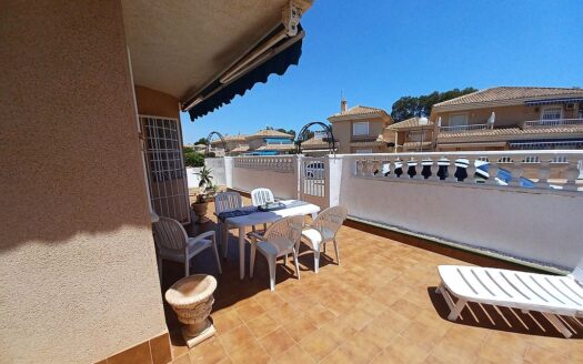 FOR RENT Los Altos Detached Bungalow 2 Bed 1 Bath
