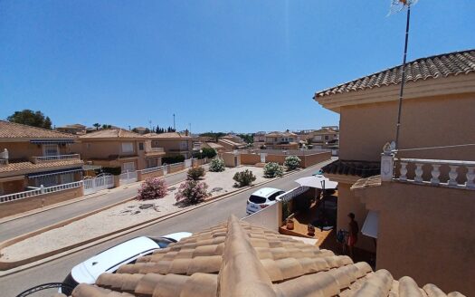 FOR RENT Los Altos Detached Bungalow 2 Bed 1 Bath