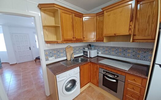 FOR RENT Los Altos Detached Bungalow 2 Bed 1 Bath