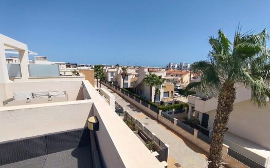 La Zenia Townhouse for Rent 2-Bed 2-Bath – Pool -Solarium