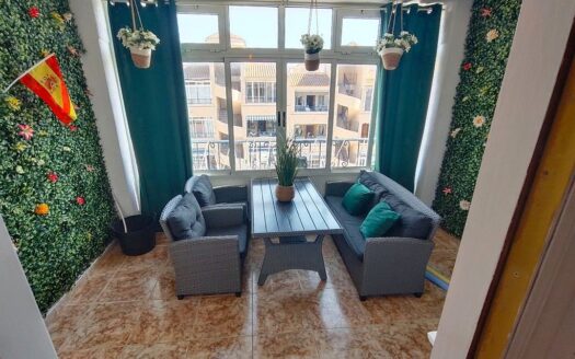 Top Floor Apartment 2 Bedroom 1 Bathroom Solarium