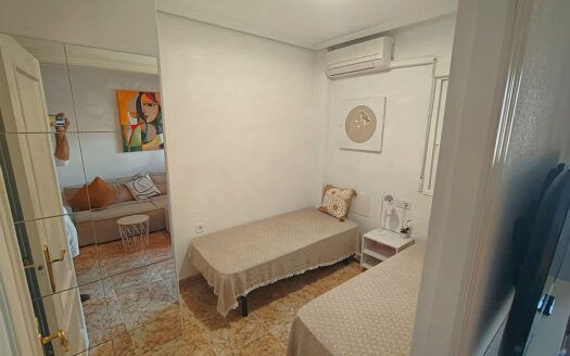 Top Floor Apartment 2 Bedroom 1 Bathroom Solarium