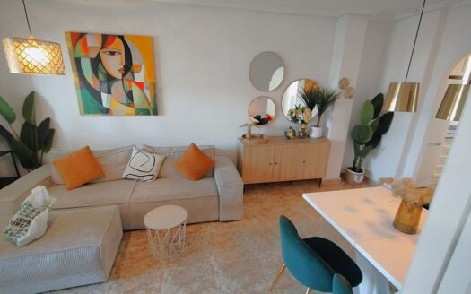 Top Floor Apartment 2 Bedroom 1 Bathroom Solarium